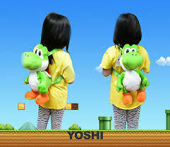 Mochila peluche nintendo Yoshi 17 pulgadas.