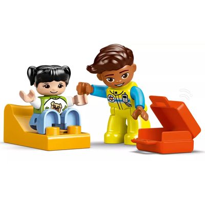 LEGO Duplo Ambulancia y  Conductor