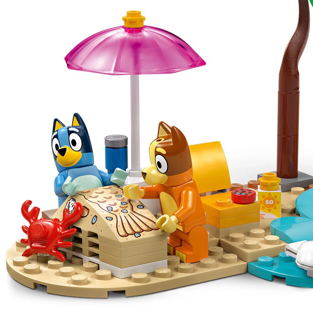 LEGO Bluey - Bluey's Beach & Family Car Trip
