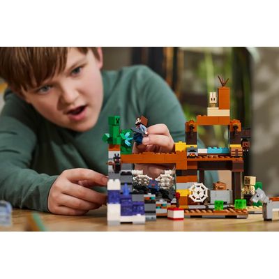 LEGO Minecraft El Pozo de Mina Paramos