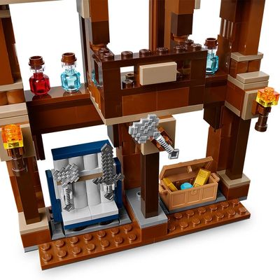 LEGO Minecraft - Woodland Mansion Fighting Ring