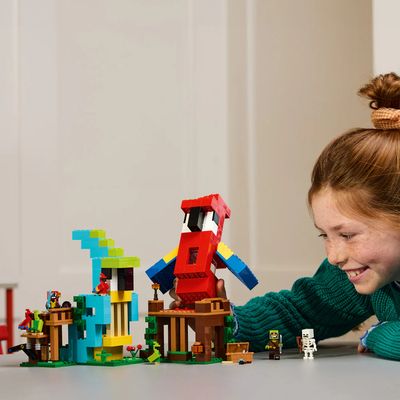 LEGO Minecraft - The Parrot Houses