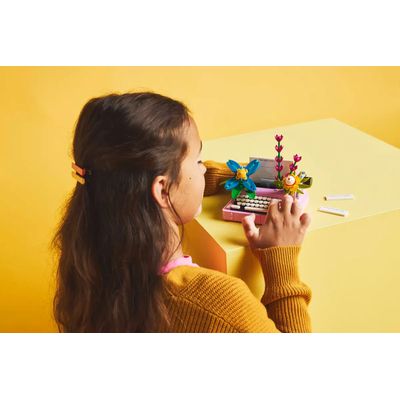 LEGO Creator Maquina de Escribir con Flores