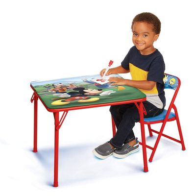 Set de Mesa y Silla Plegable de Actividades Mickey