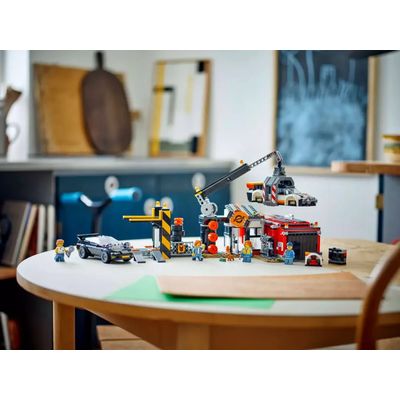 LEGO City Desguace Con Coches
