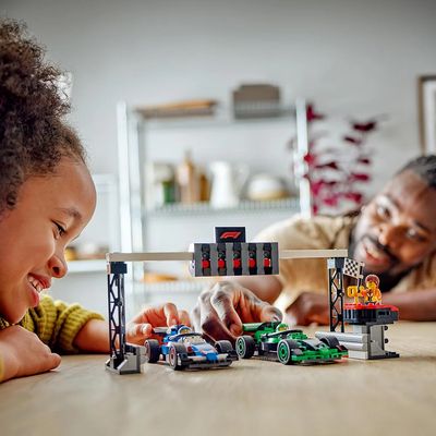 LEGO City - F1® Grid con Coches de Carreras VCARB y Sauber
