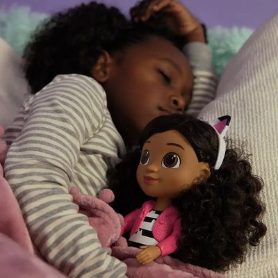 Gabby's Doll House  Muñeca V. 13pulg