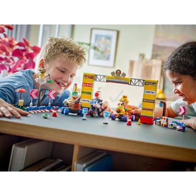 LEGO Super Mario: Mario Kart™ – Set de Baby Peach y Gran Pri