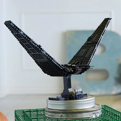 LEGO Star Wars - Kylo Ren's Command Shuttle