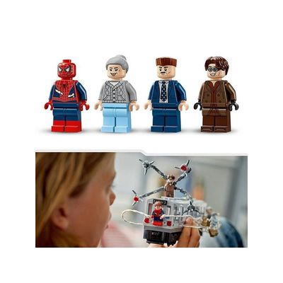 LEGO Marvel - Spider-Man vs. Doc Ock Subway Train Scene