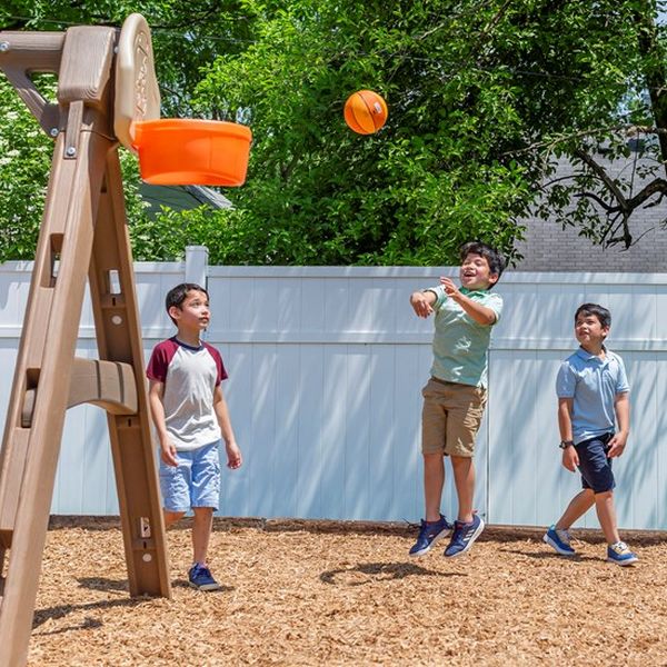 Step2 - Juego Patio - Casita Campo con Columpio