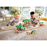 Tren Retro de Madera con Estación