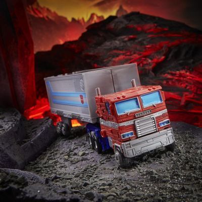 Transformer Gen WFC K Leader Optimus Prime