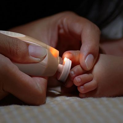 Set Cuidado de Uñas Eléctrico Crema